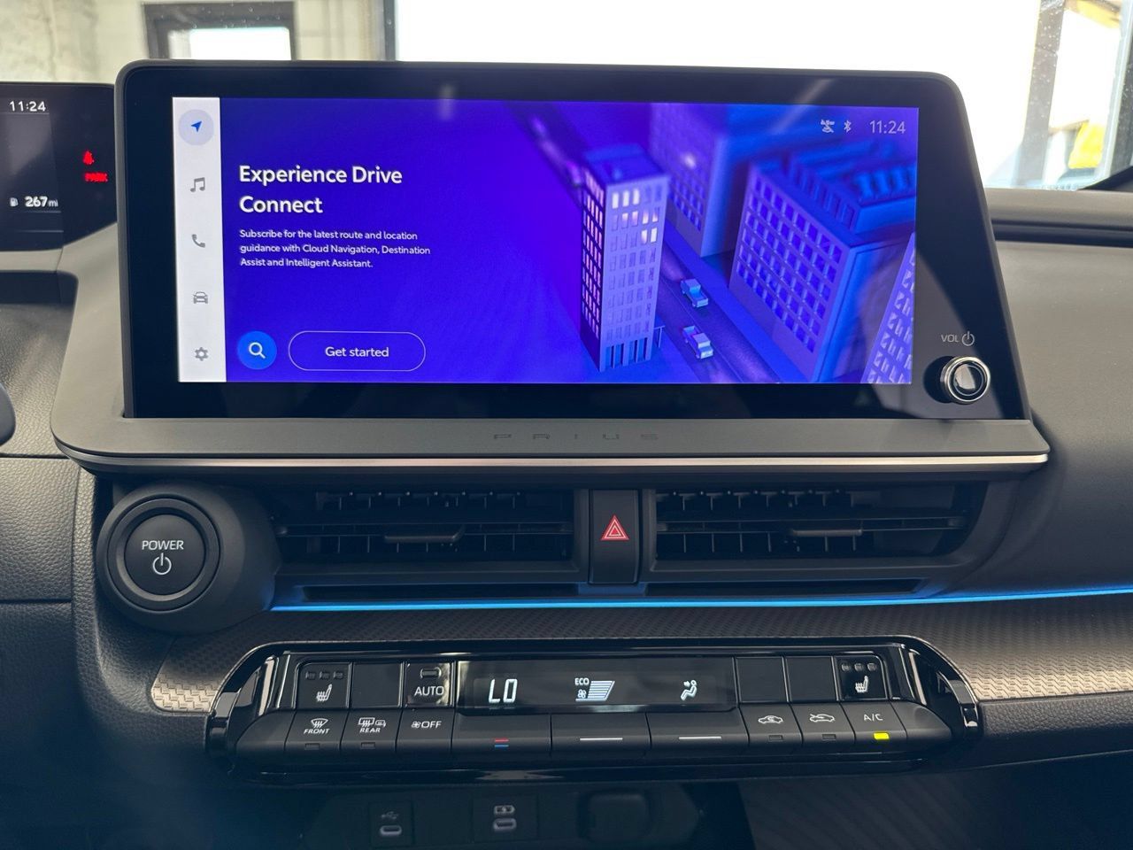 Used 2025 Toyota Prius XLE FWD image 24