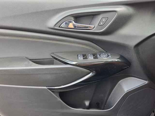 Certified 2024 Chevrolet Trax LT w/ Driver Confidence Package FWD image 16