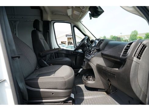 Used 2023 RAM ProMaster 2500 image 12