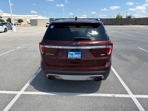Used 2016 Ford Explorer Platinum AWD/4WD image 4