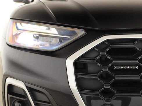 Certified 2023 Audi Q5 2.0T Premium w/ Convenience Package image 32