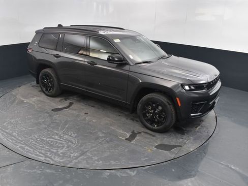 New 2026 Jeep Grand Cherokee L 4WD image 41