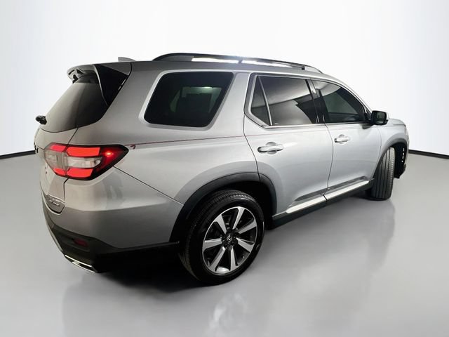 Used 2024 Honda Pilot Elite image 8