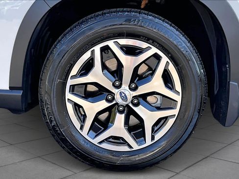 Used 2023 Subaru Forester Premium w/ Popular Package #3 image 11