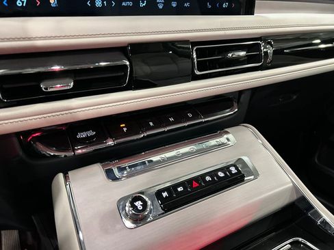 Used 2026 Lincoln Aviator Reserve w/ Illumination Package image 17