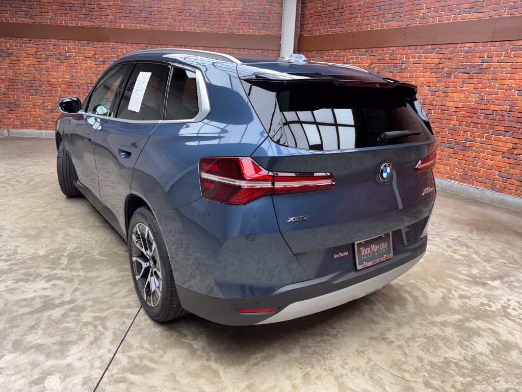 Certified 2026 BMW X3 xDrive30i AWD/4WD image 2