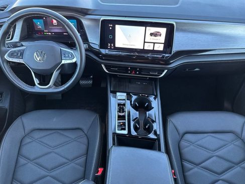 Used 2025 Volkswagen Atlas Cross Sport SE image 14