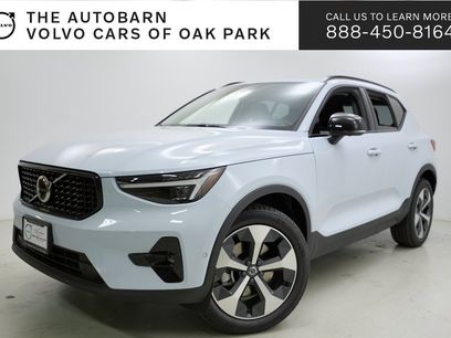 New 2026 Volvo XC40 B5 Plus w/ Protection Package Premier