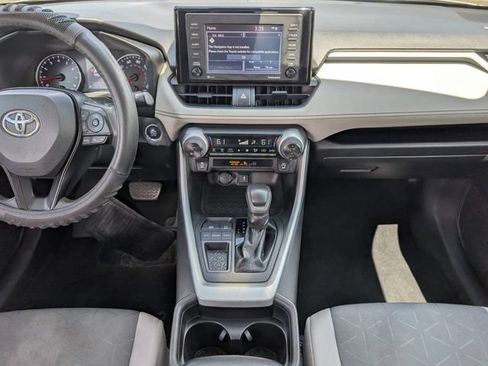 Used 2021 Toyota RAV4 XLE FWD image 9