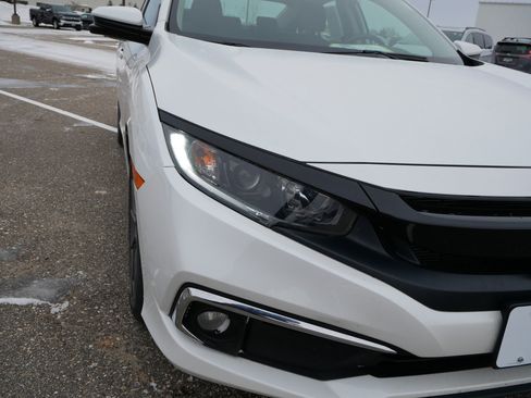 Certified 2021 Honda Civic EX image 16