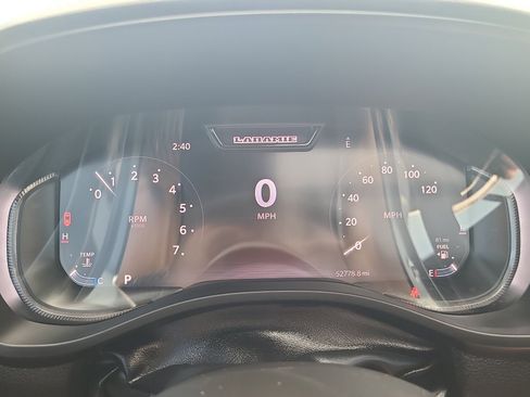 Used 2024 RAM 1500 Laramie AWD/4WD image 31