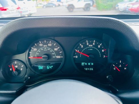 Used 2009 Jeep Wrangler Unlimited X image 21