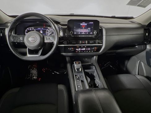 Used 2024 Nissan Pathfinder SV FWD image 30