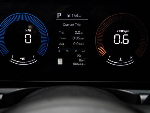 Used 2025 Hyundai Tucson SEL FWD image 35