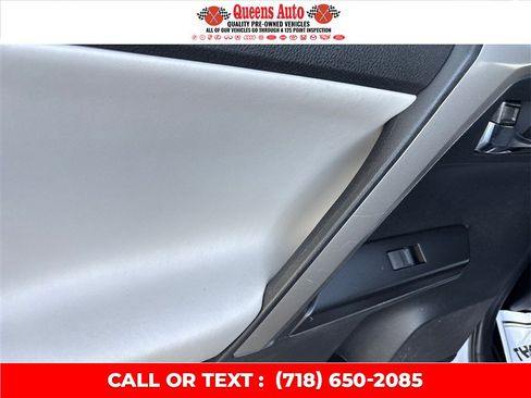Used 2017 Toyota RAV4 XLE AWD/4WD image 24
