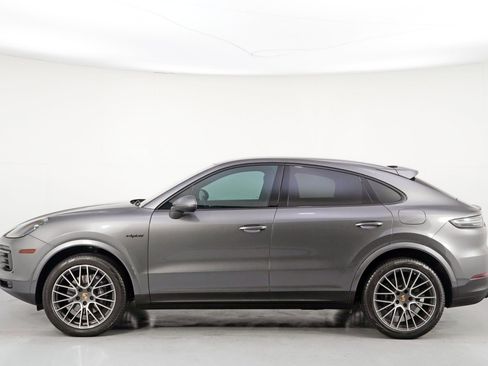 Used 2023 Porsche Cayenne Coupe AWD/4WD image 52