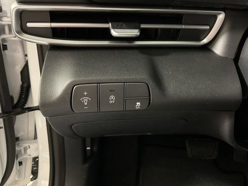 New 2026 Hyundai Elantra SE FWD image 28