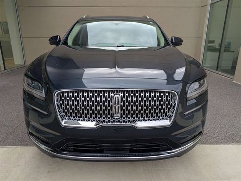 Used 2023 Lincoln Nautilus Reserve w/ Luxury Package image 9