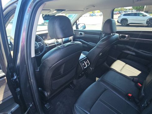 Used 2022 Kia Sorento S AWD/4WD image 26