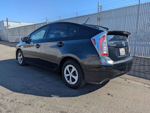 Used 2012 Toyota Prius image 3