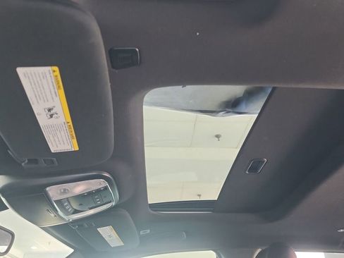 Used 2019 Jeep Grand Cherokee Altitude image 19