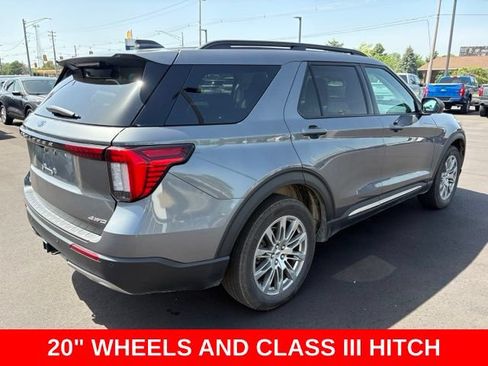Used 2025 Ford Explorer Active w/ Active Comfort Package AWD/4WD image 7
