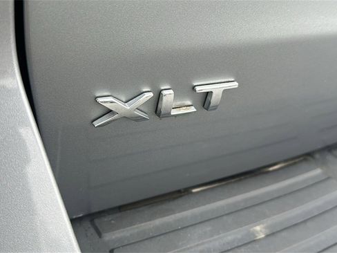 Used 2024 Ford Expedition XLT image 11