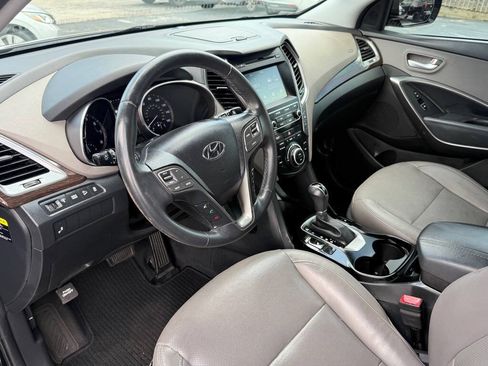Used 2017 Hyundai Santa Fe Sport FWD image 12