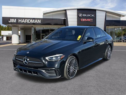 Used 2023 Mercedes-Benz C 300 Sedan image 3