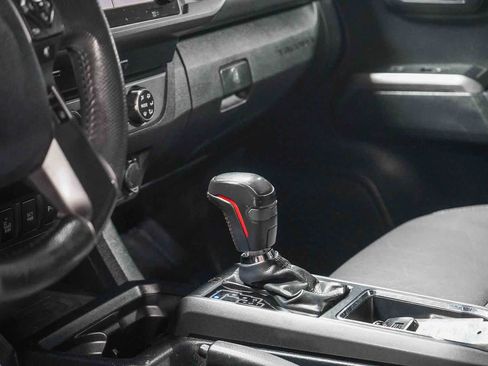 Certified 2019 Toyota Tacoma TRD Sport w/ Technology Package AWD/4WD image 24