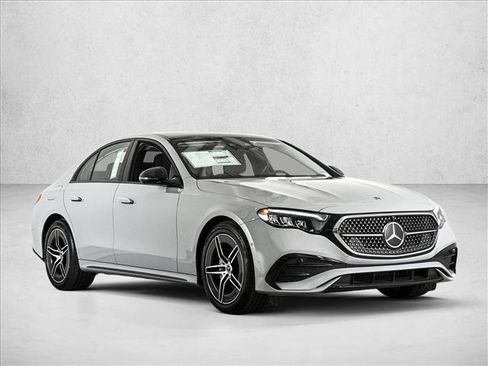 New 2026 Mercedes-Benz E 350 4MATIC Sedan image 3