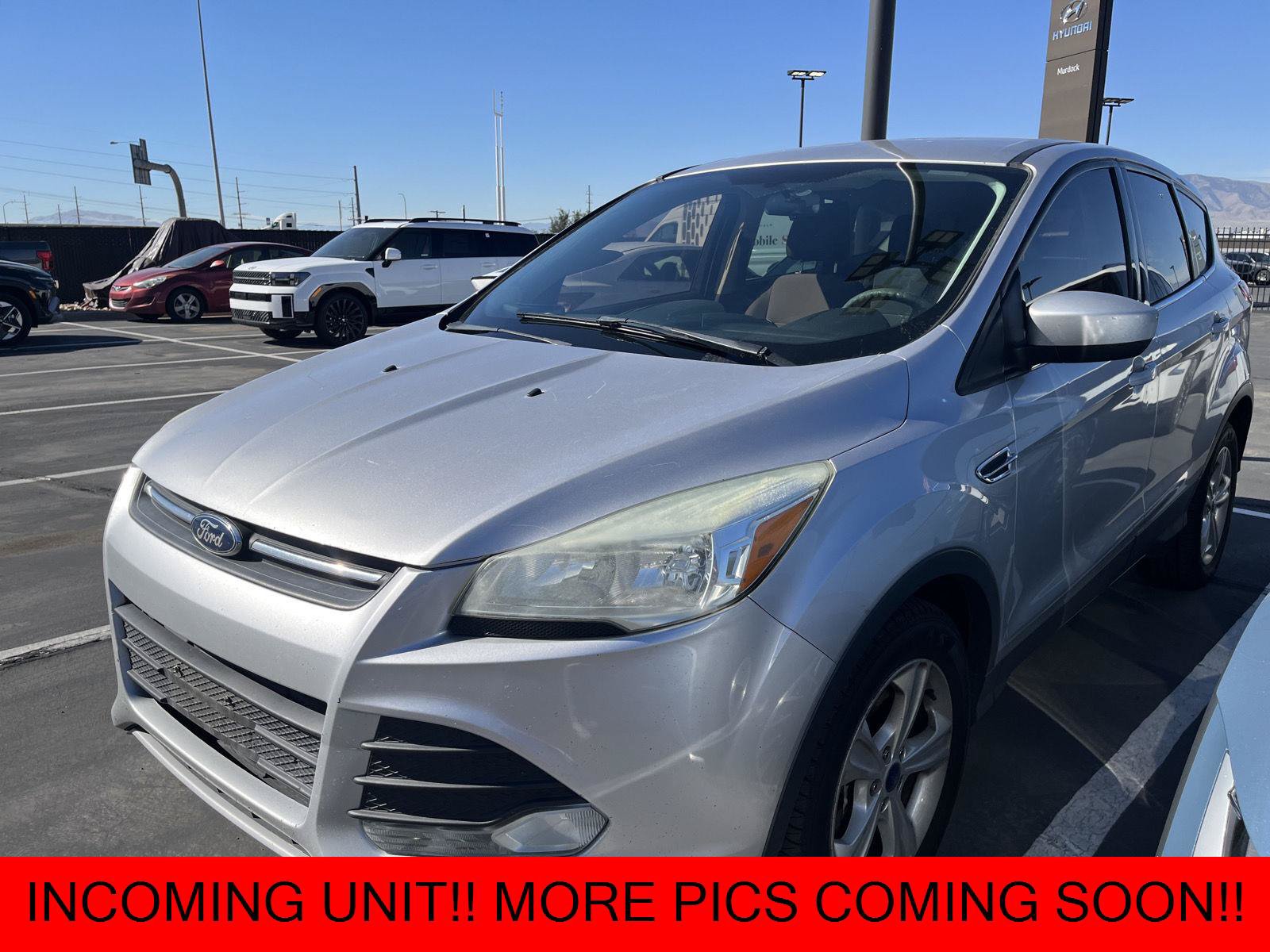 Used 2015 Ford Escape SE FWD image 1