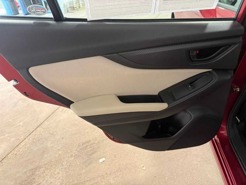 Used 2019 Subaru Impreza 2.0i Premium AWD/4WD image 23