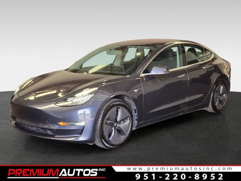 Used 2018 Tesla Model 3 Long Range image 1