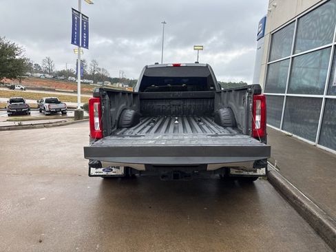 Used 2024 Ford F350 XLT image 7