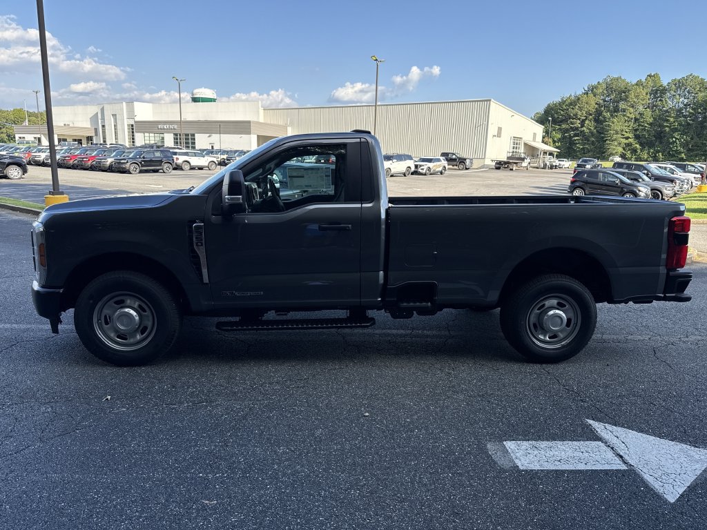 New 2026 Ford F350 XL w/ 360-Degree Camera Package RWD image 4