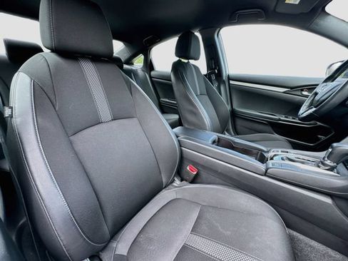 Used 2019 Honda Civic Sport image 28
