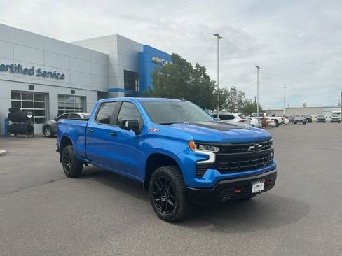 Used 2025 Chevrolet Silverado 1500 LT Trail Boss w/ LT Trail Boss Premium Package AWD/4WD image 1