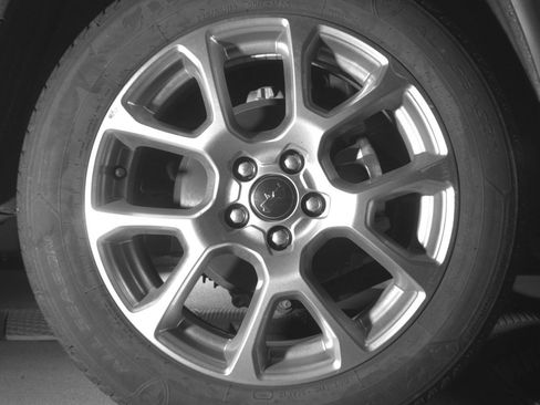 Used 2025 Jeep Compass Limited image 15