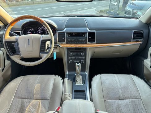 Used 2012 Lincoln MKZ image 22