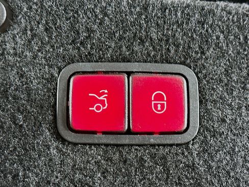 Used 2020 Mercedes-Benz S 560 Sedan image 30