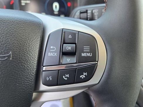 New 2026 Ford Explorer Active w/ Active Comfort Package RWD image 16