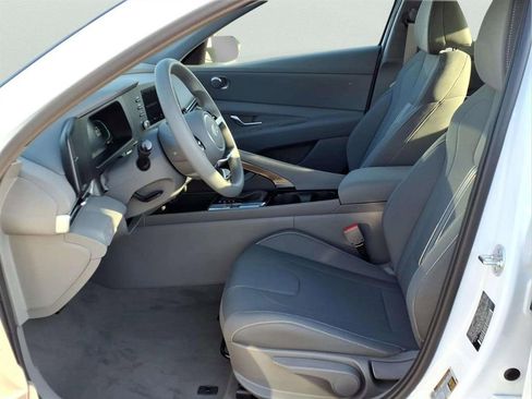 New 2026 Hyundai Elantra Blue image 15