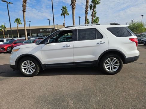 Used 2014 Ford Explorer XLT w/ Equipment Group 202A image 6