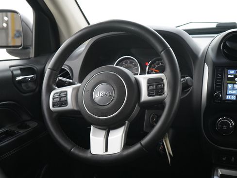 Used 2016 Jeep Compass High Altitude AWD/4WD image 14