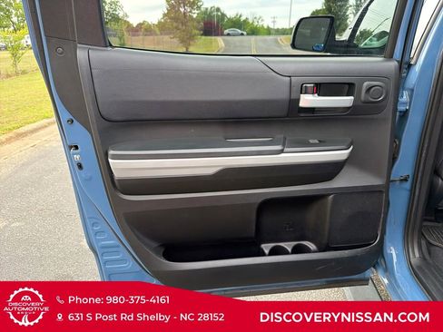 Used 2019 Toyota Tundra SR5 w/ SR5 Upgrade Package AWD/4WD image 28