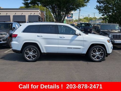 Certified 2018 Jeep Grand Cherokee Limited AWD/4WD image 2