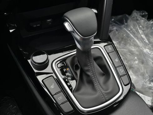 Certified 2025 Kia Seltos S AWD/4WD image 13