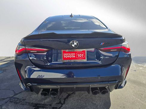 Used 2022 BMW M4 Coupe w/ M Carbon Exterior Package image 4
