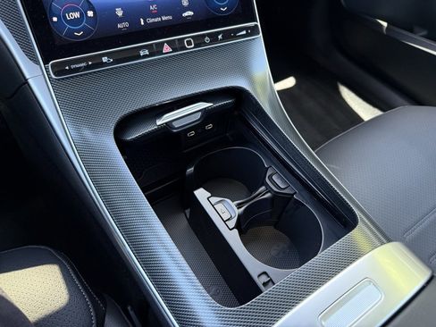 New 2025 Mercedes-Benz C 300 Sedan image 17